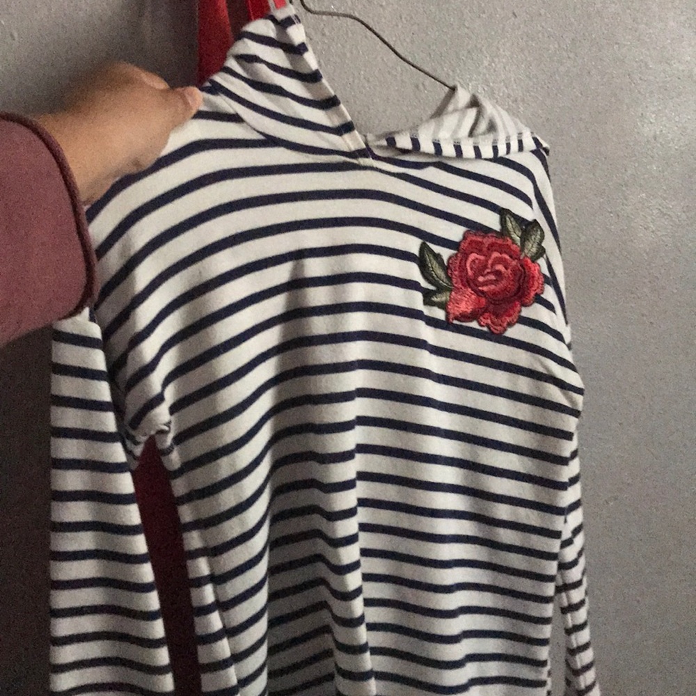 Rose PATTERN SWEATSHIRT